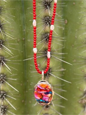 Pink Spiny Oyster Turquoise Pendant Necklace Oval